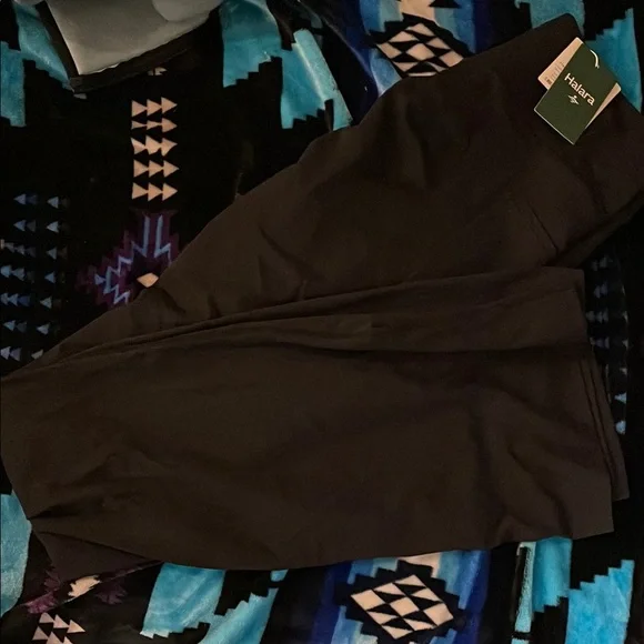 Ultra Tall HALARA Black High-Rise Active Leggings - Picture 2 of 3